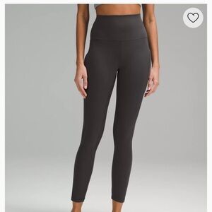 Lululemon High-Waisted align 25” leggings with pockets